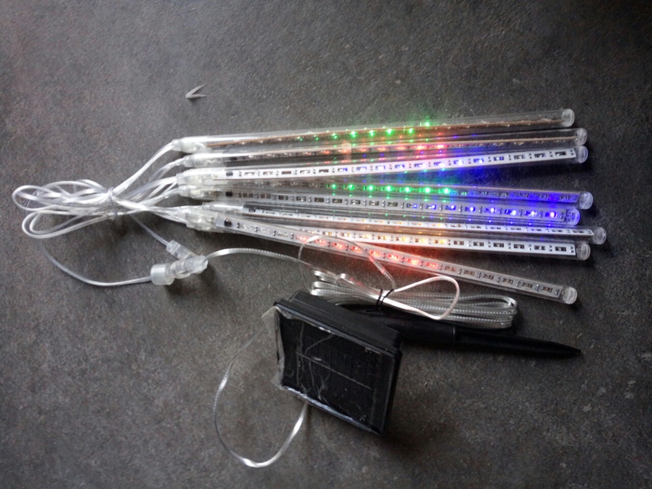 厂家生产供应LED流星雨灯串30cm8支套装同步变幻流星雨示例图3