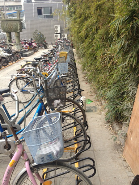 广西钦州安装自行车停车架，摩托车停放架多少钱示例图1