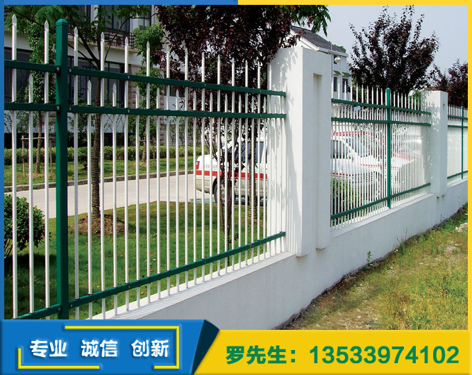 海南高质量栅栏批发 梅州小区围墙护栏 护栏网现货供应示例图8