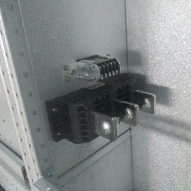 专业成套柜体加工 电源柜 抽出式GCK 低压抽屉式配电柜柜体示例图8