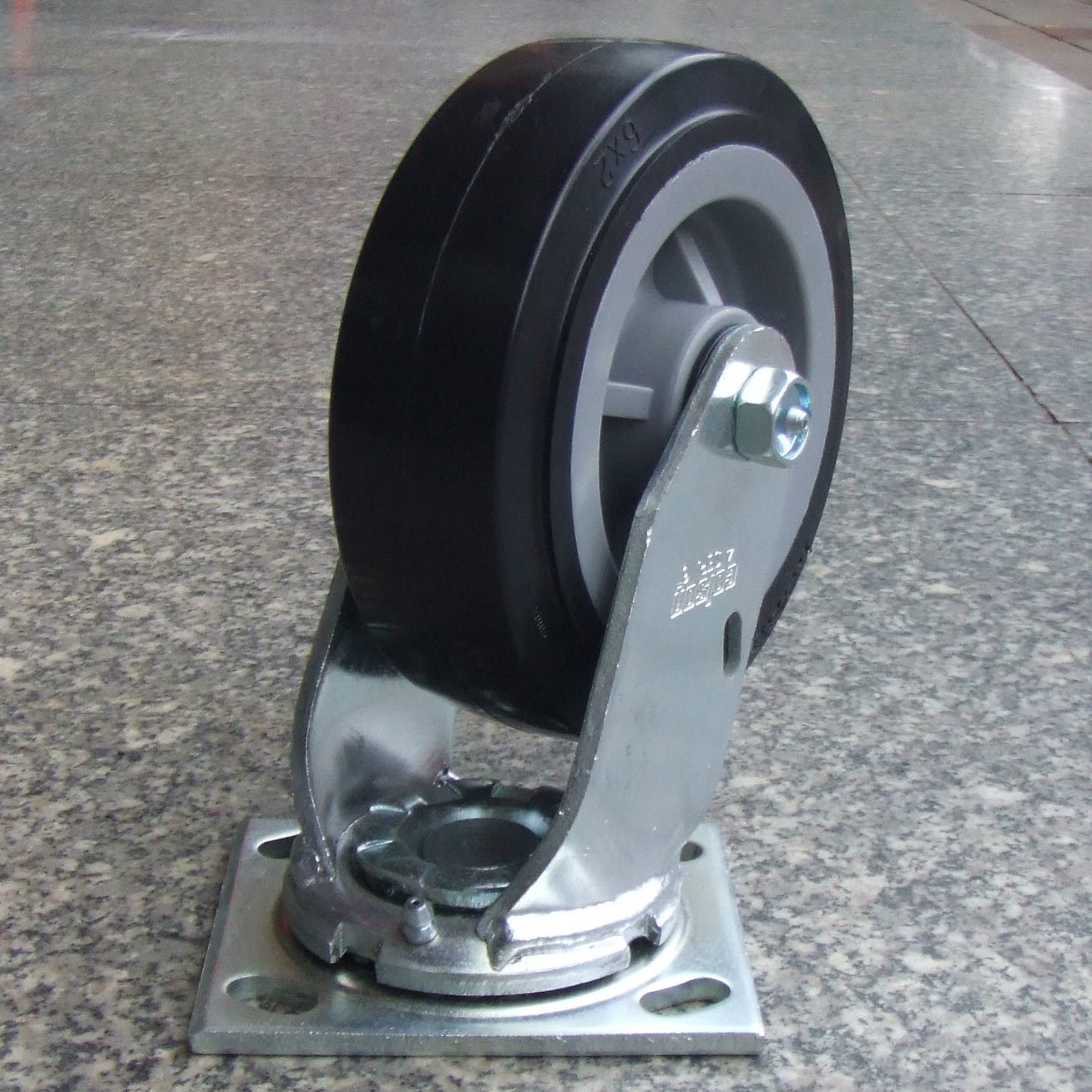 销售东莞科顺脚轮4系列重型底板型黑色改性尼龙脚轮万向刹车轮示例图1