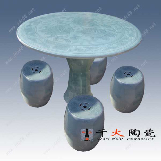 12、青釉微雕牡丹瓷桌DJZDQQWZP012-90.jpg
