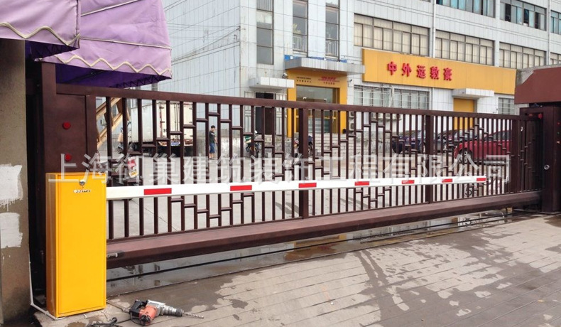 上海道闸定做安装公司大门自动道闸 小区学校电动道闸 直杆道闸机示例图8