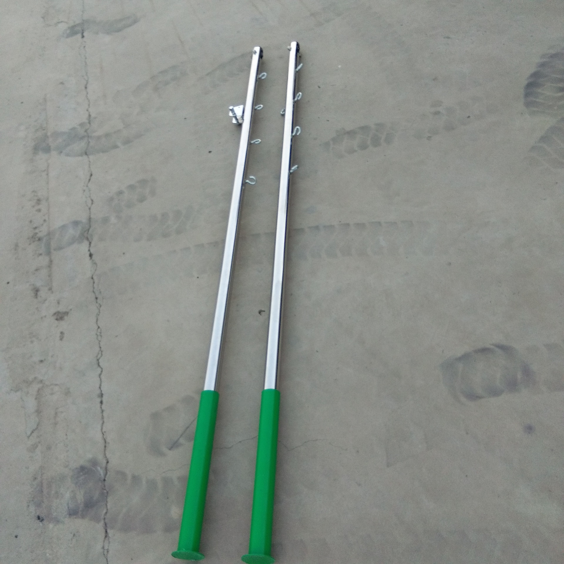 茂康体育厂家直销地插式羽毛球柱不锈钢立柱 标准比赛用羽毛球网示例图1