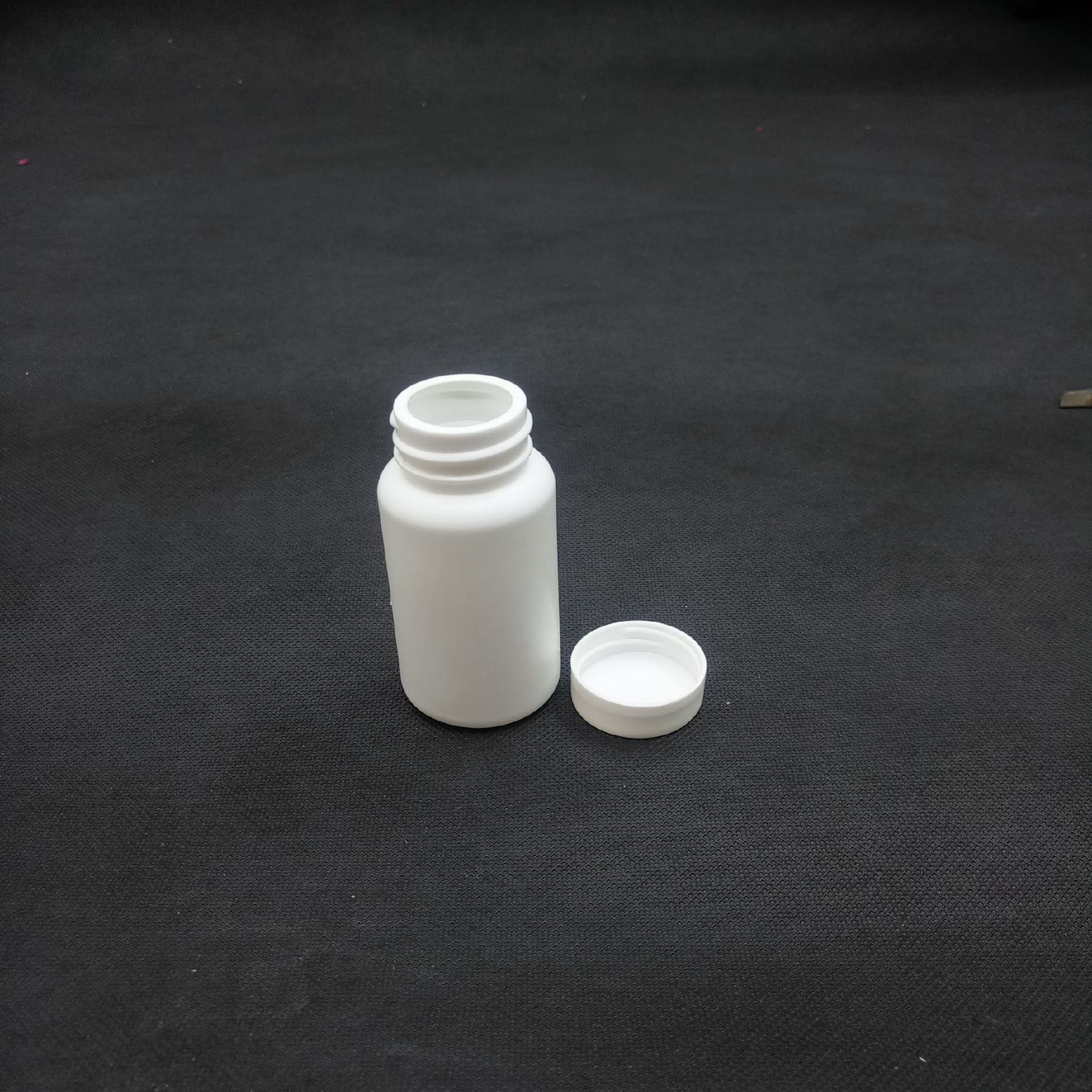 厂家批发50g高密度聚乙烯大口粉瓶兽药鱼药保健品瓶示例图7