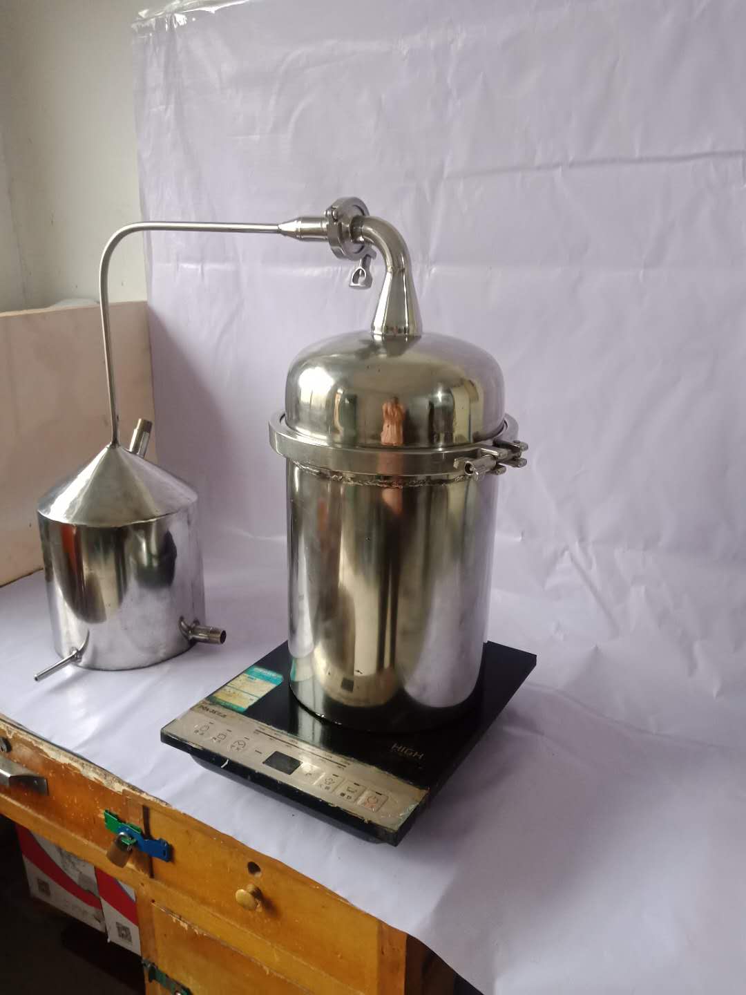 鑫华厂家定制小型实验室用白兰地蒸馏机组 5升电磁炉加热小型蒸馏设备4