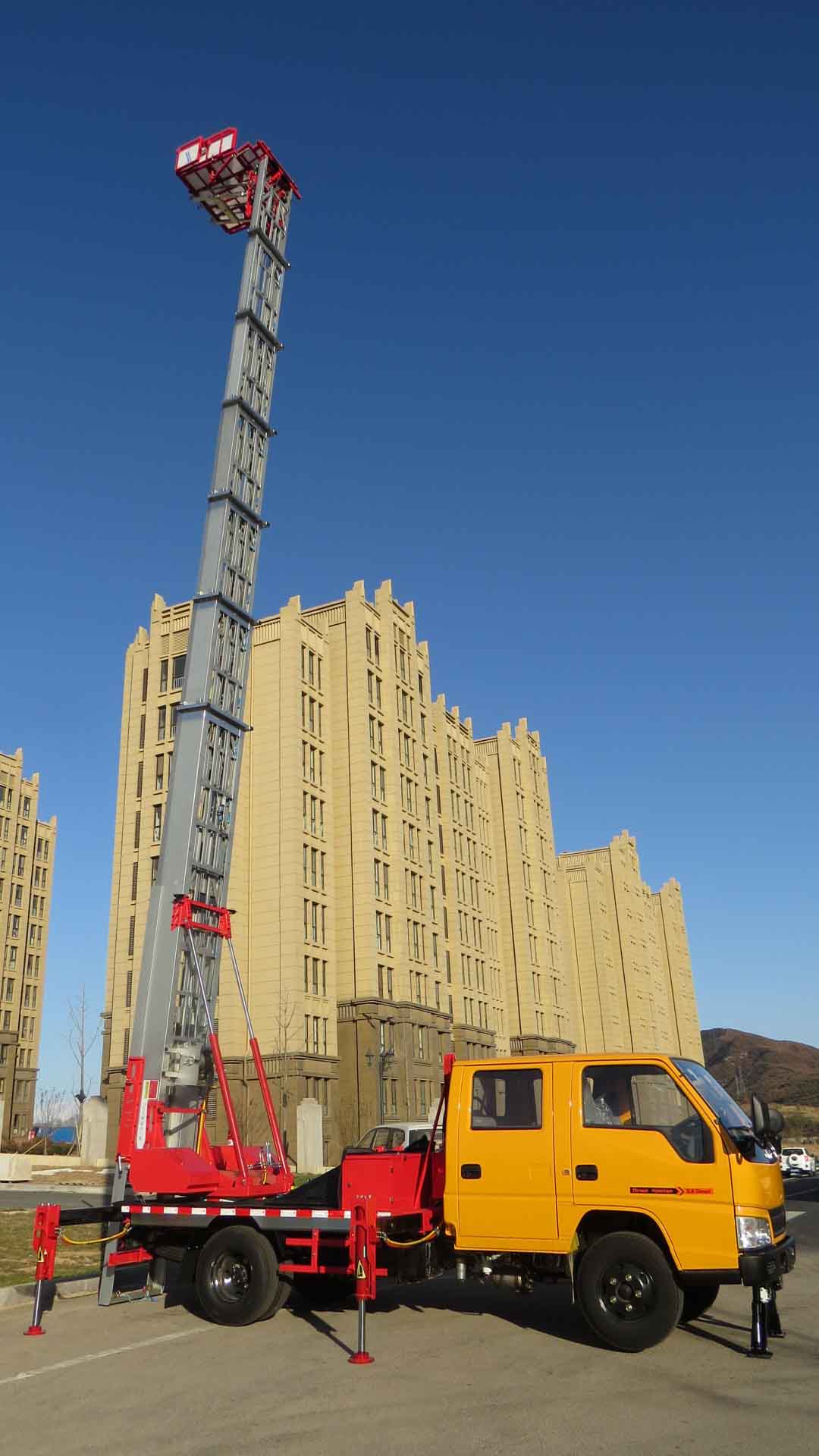 高空运输作业工程车 高丽亚28米云梯搬家搬运车 楼层上料专用车