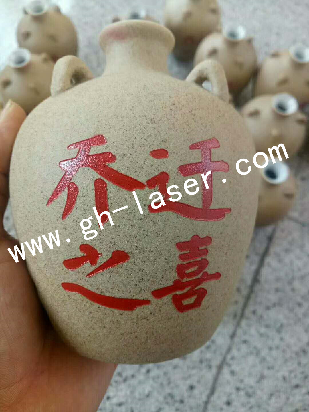 剪紙 雪弗板KT 竹木笛激光打孔鏤空激光雕刻機(jī) 陶瓷玻璃酒瓶酒壇激光雕刻機(jī) 葫蘆激光雕刻機(jī) 光繪6090激光雕刻機(jī)2