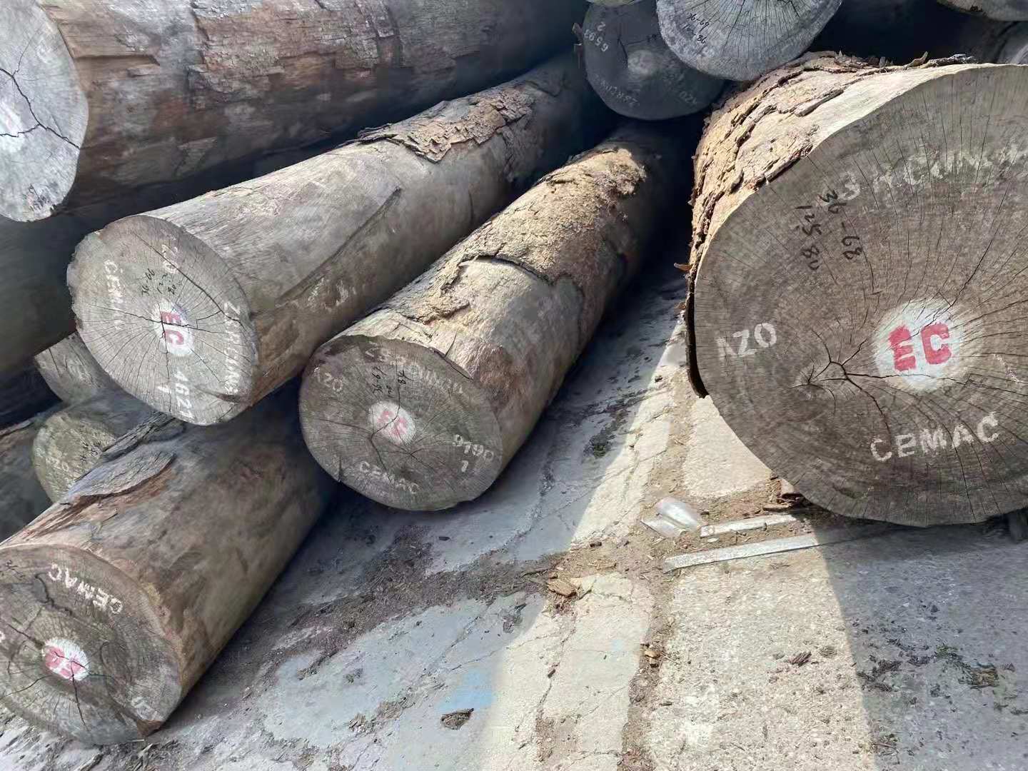 工厂直供红铁木原木批发及加工服务 进口木材1