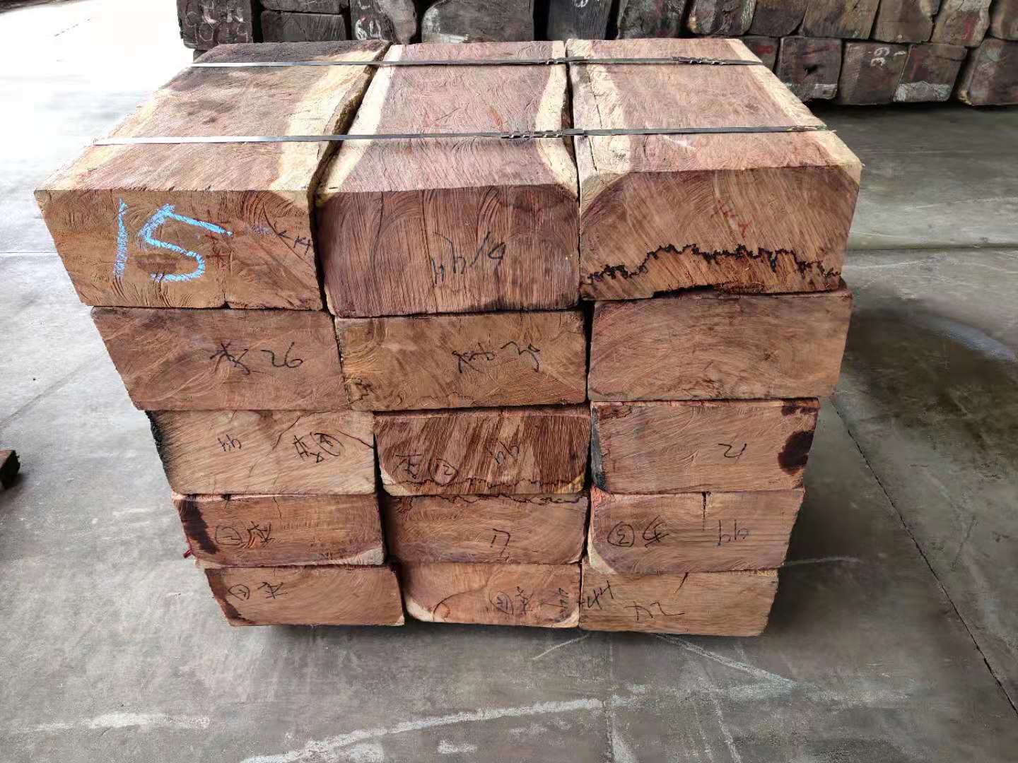 进口木材 大果紫檀原木批发及加工服务 工厂直供缅花1