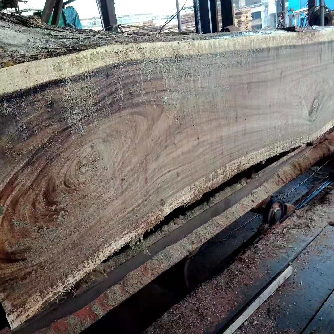 板材及原木加工服务 进口木材 厂家供应琥珀木南美胡桃原木批发