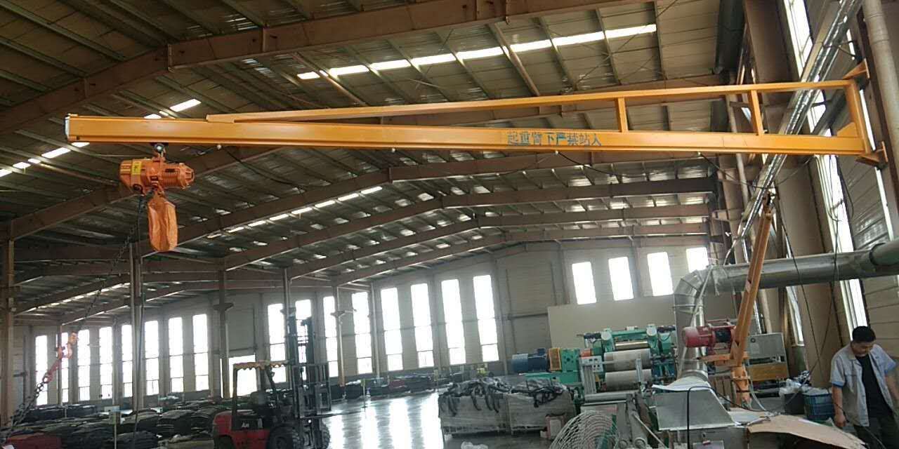 墙壁吊 山东厂家生产多种BZD型移动式 旋臂吊 立柱式单臂吊 固定式 0.5T-10T 定柱式电动悬臂吊1