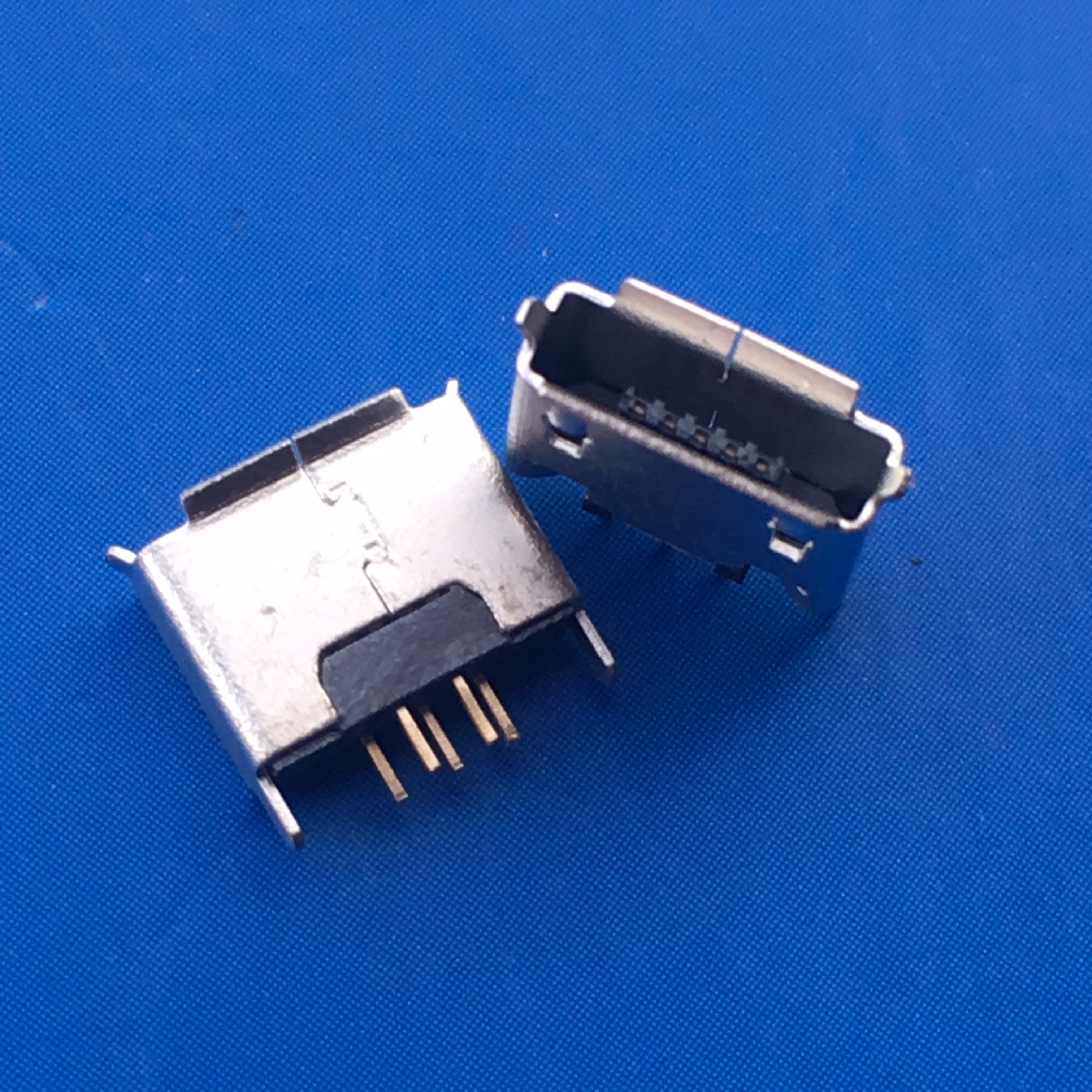 180度直插Micro USB5P母座B型-AB型立式插板1.5-2.0脚卷边