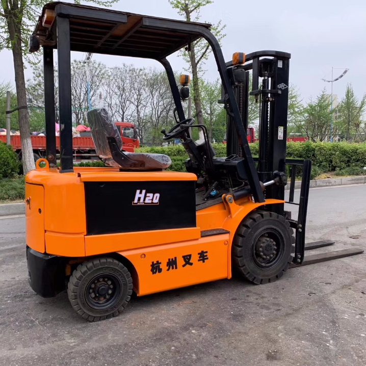 文昊 電瓶前移式叉車 倉儲平衡電動叉車2