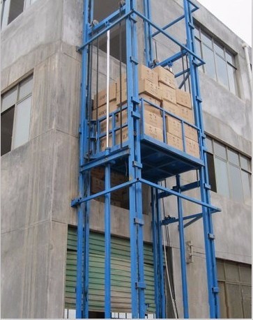 志昆 导轨式升降货梯 升降台 支持定制加工 单臂导轨式升降货梯1