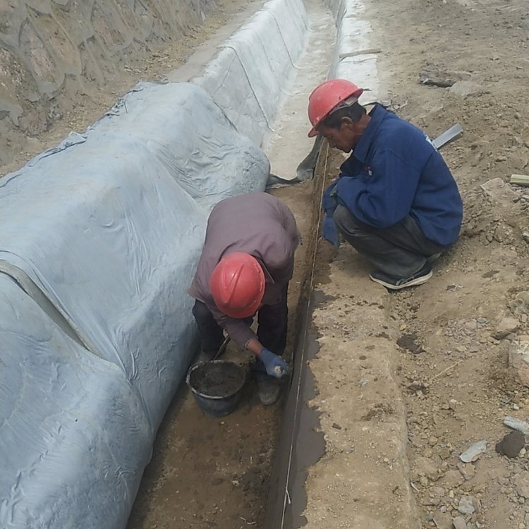 水渠防护水泥毯 防渗护坡硬化水泥毯厂家 河道 工程水泥毯9