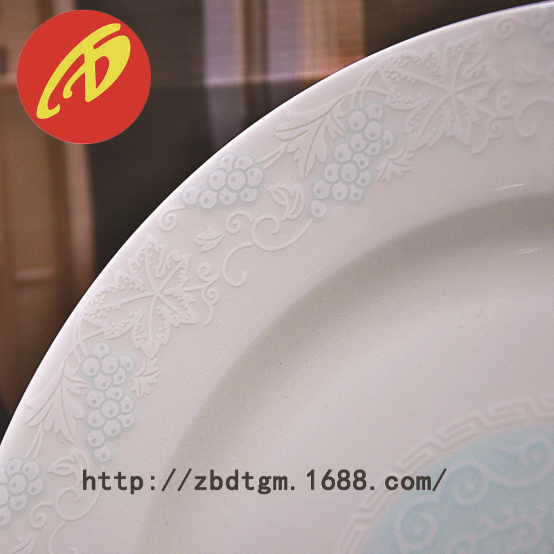 厂家直销釉上彩50头浮雕创意骨瓷餐具套装 商务陶瓷餐具碗碟2