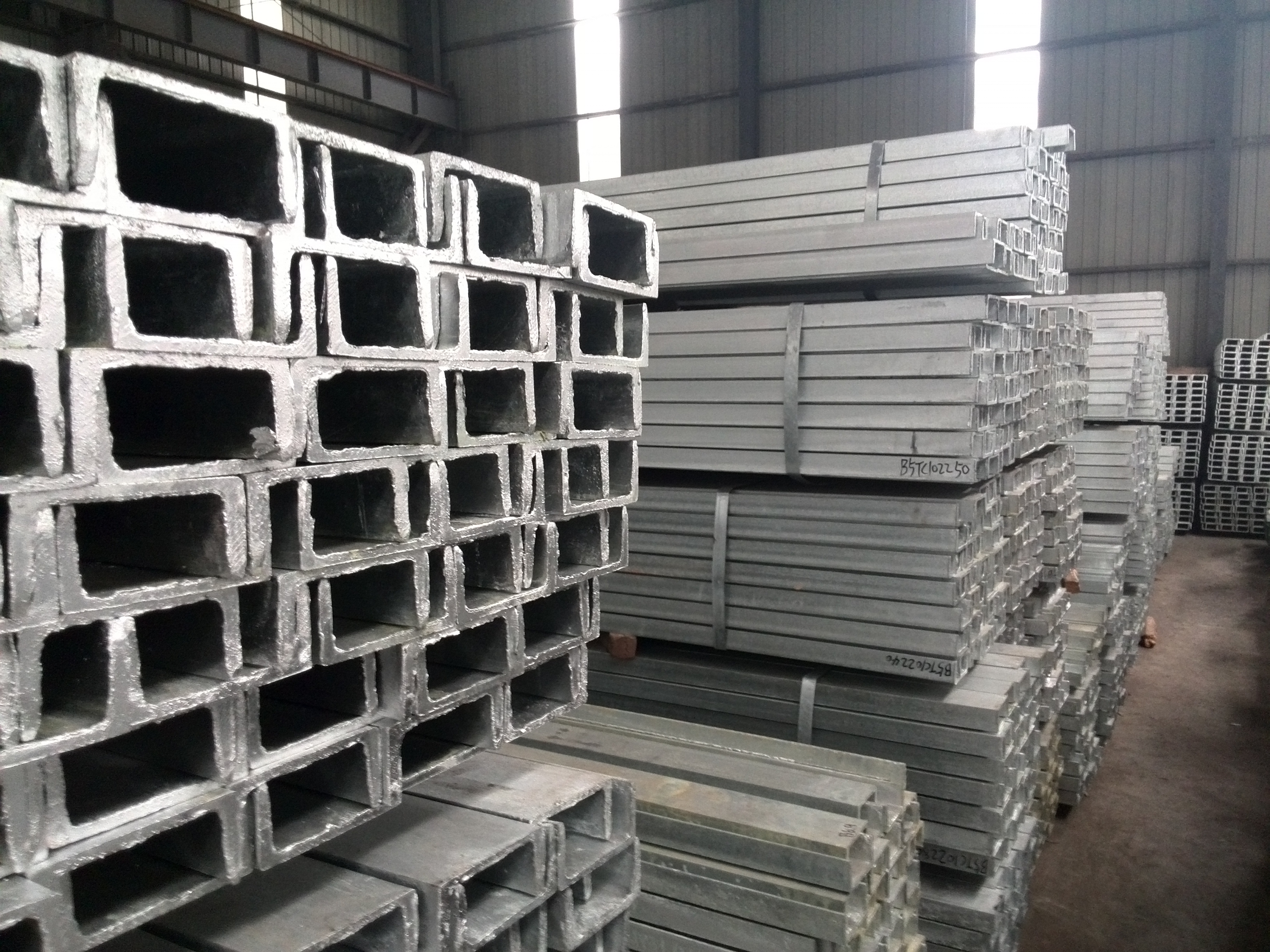 南京镀锌槽钢厂家销售国强10号热镀锌槽钢价格优惠配送滁州7