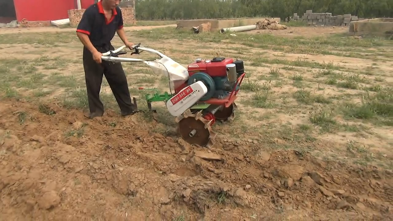 微耕机 土壤耕整机械1