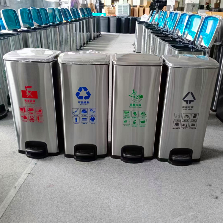户外铁质垃圾桶 车载垃圾桶 隆昕品牌 垃圾桶厂家批发 创意环卫垃圾桶9
