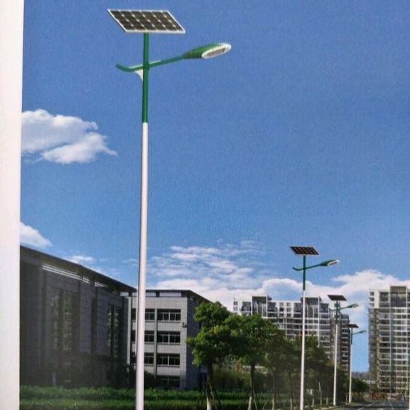 太阳能路灯生产厂家路灯灯杆厂 太阳能路灯批发5米6米7米8米太阳能路灯价格 新款新农村建设出厂价30W40WLED4