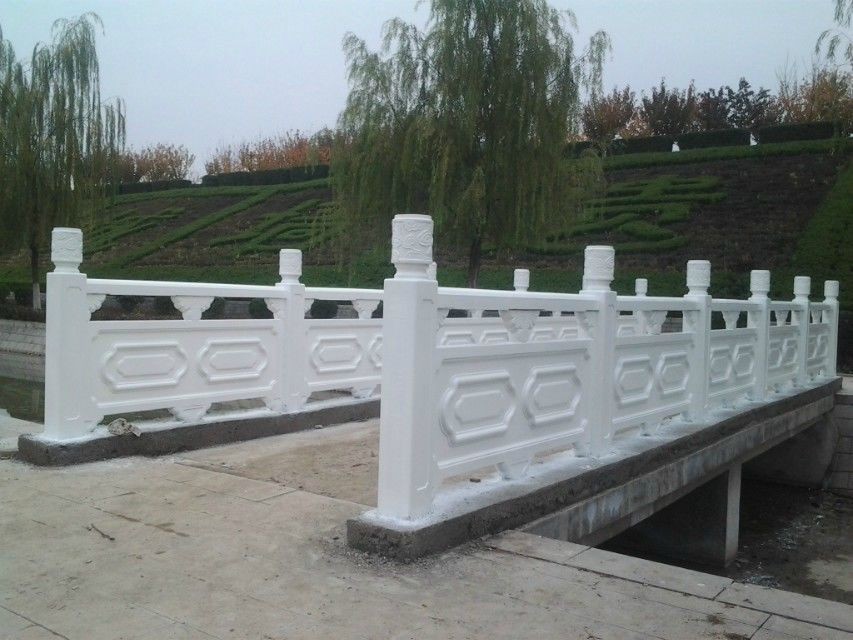 其他园林资材 划算的河堤护栏就在郑州天艺围栏模具_河堤护栏5