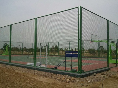 安全牢固 合肥体育场护栏厂家定做球场围栏网 小区篮球场护栏2