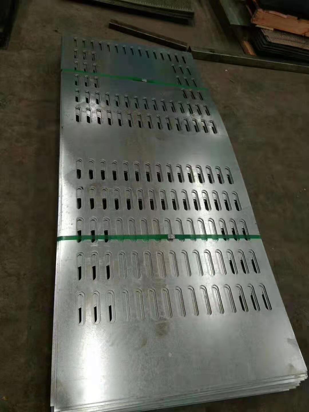 安徽凯知川厂家定制厚板304不锈钢冲孔网 冲孔工地围挡防鼠网9