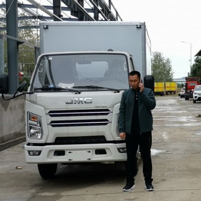 新疆东风民爆物品运输车 办营运证手续资质齐全 民爆物品运输车