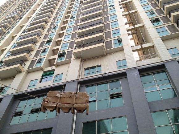 上海吊家具 上海大玻璃吊上楼 迁厂搬家 上海吊沙发公司9