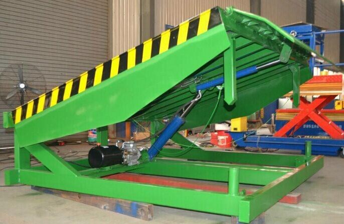 顶效机械提供优质的装卸平台 广州装卸平台 其他起重装卸设备3