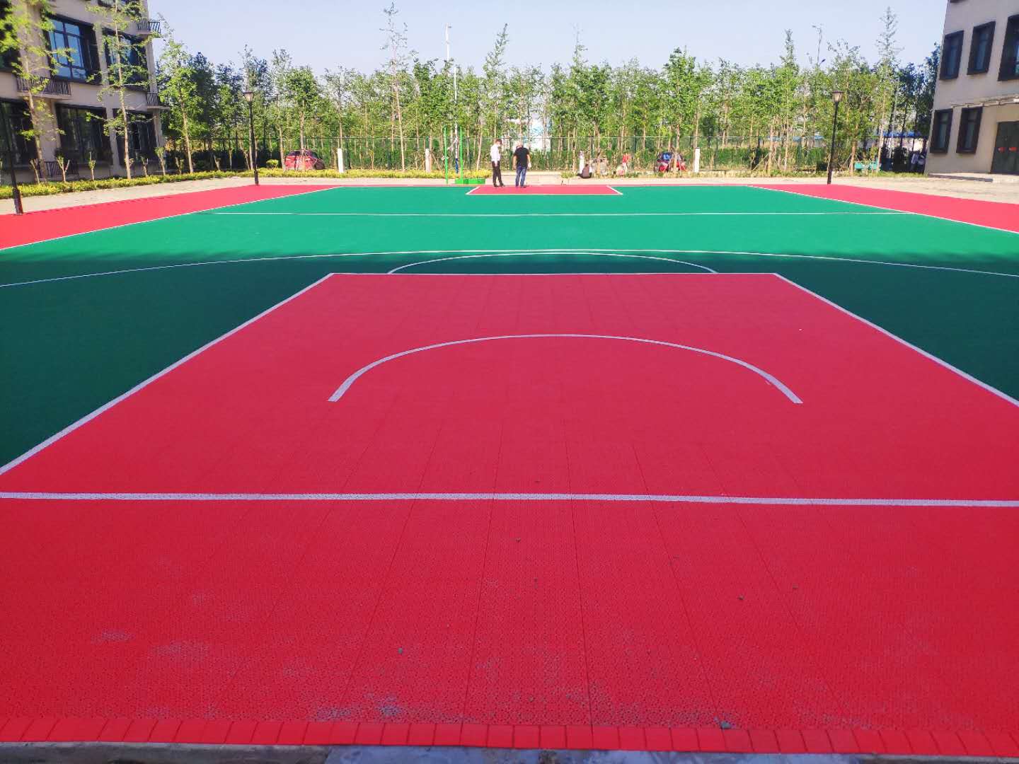 悬浮地板篮球场拼装地板幼儿园地板红 体育河南濮阳地板厂家1