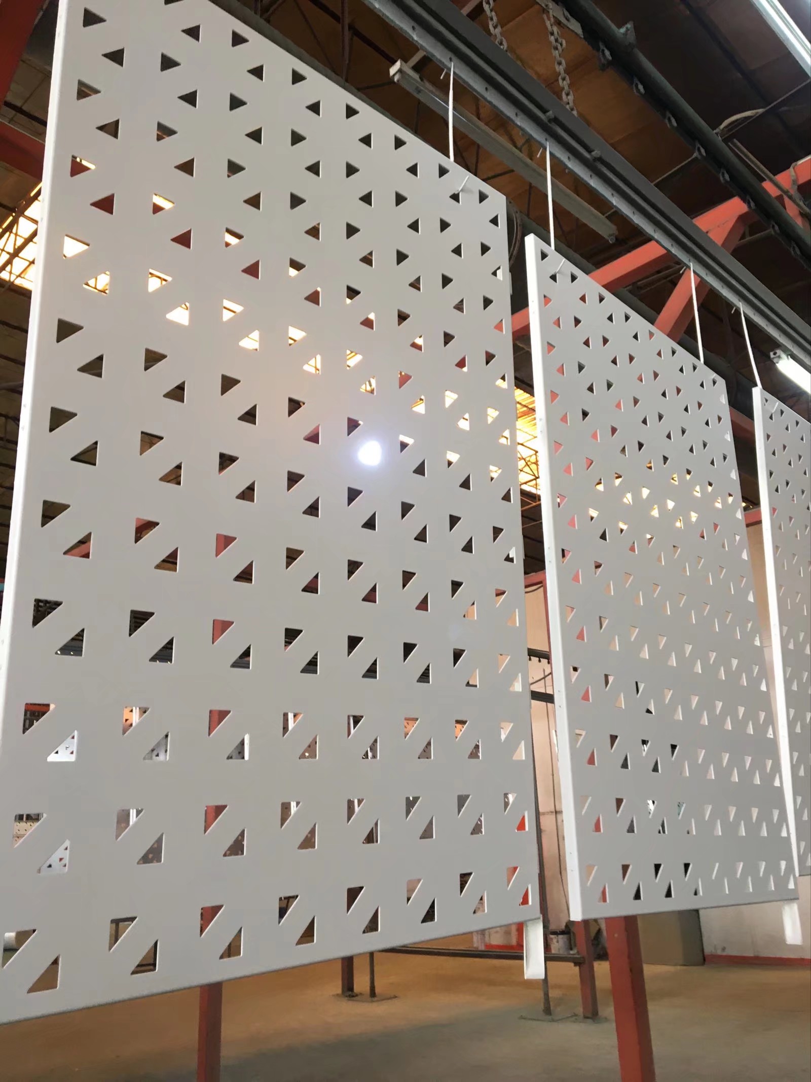 冲孔铝单板 造型冲孔板 铝单板冲孔 幕墙及材料配件 外墙装饰冲孔板1