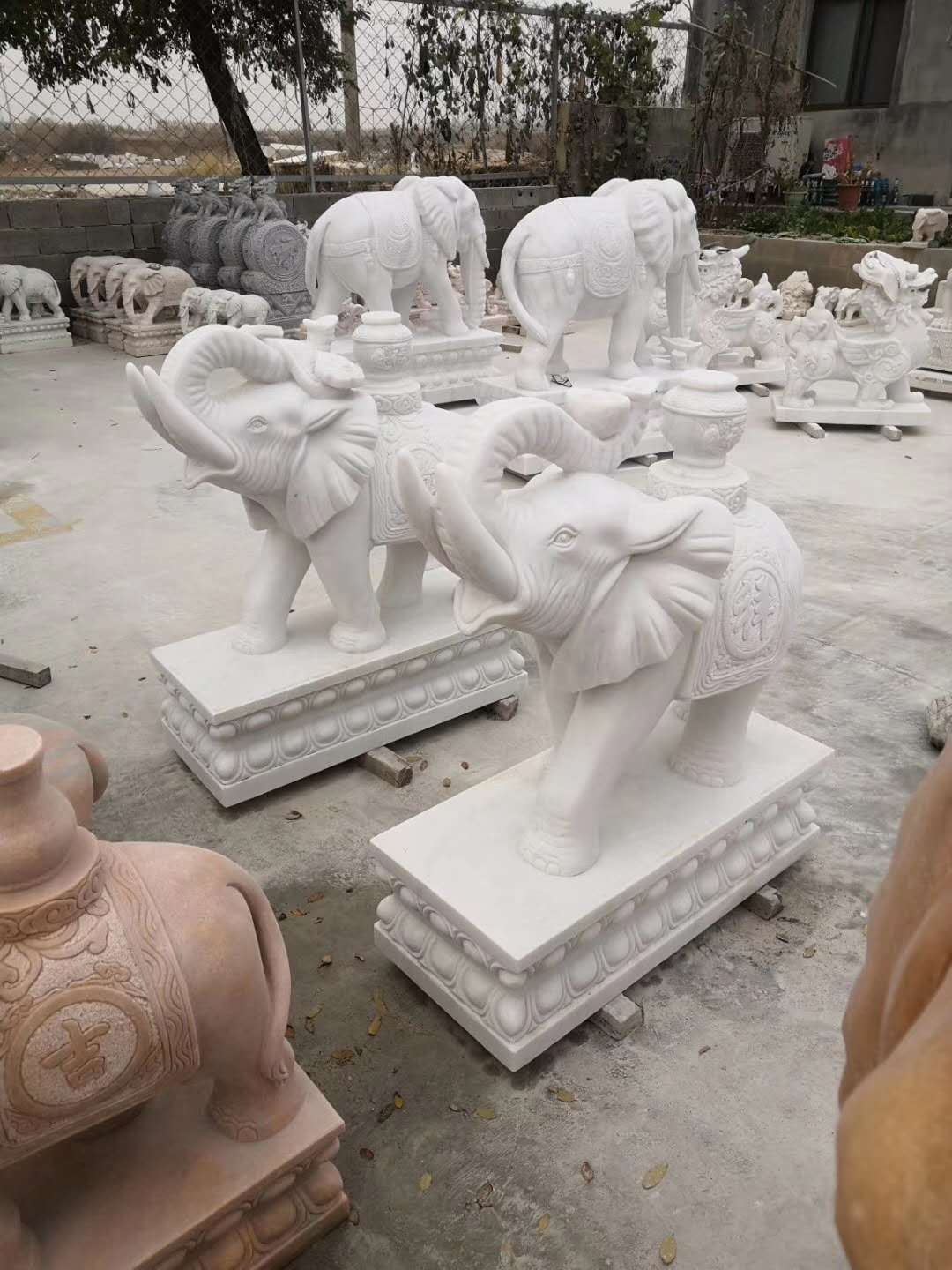 动物雕塑 石雕大象 陈氏石雕 厂家批发定制汉白玉石头象酒店别墅1