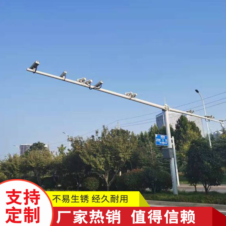 高速公路城市道路指示牌 道路电子监控杆 电子卡口杆 八角信号灯杆 八角监控杆 交通信号杆 交通信号灯杆2