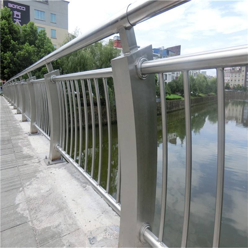 不锈钢护栏河道复合管护栏 防撞桥梁护栏来图定制 景观护栏立柱1