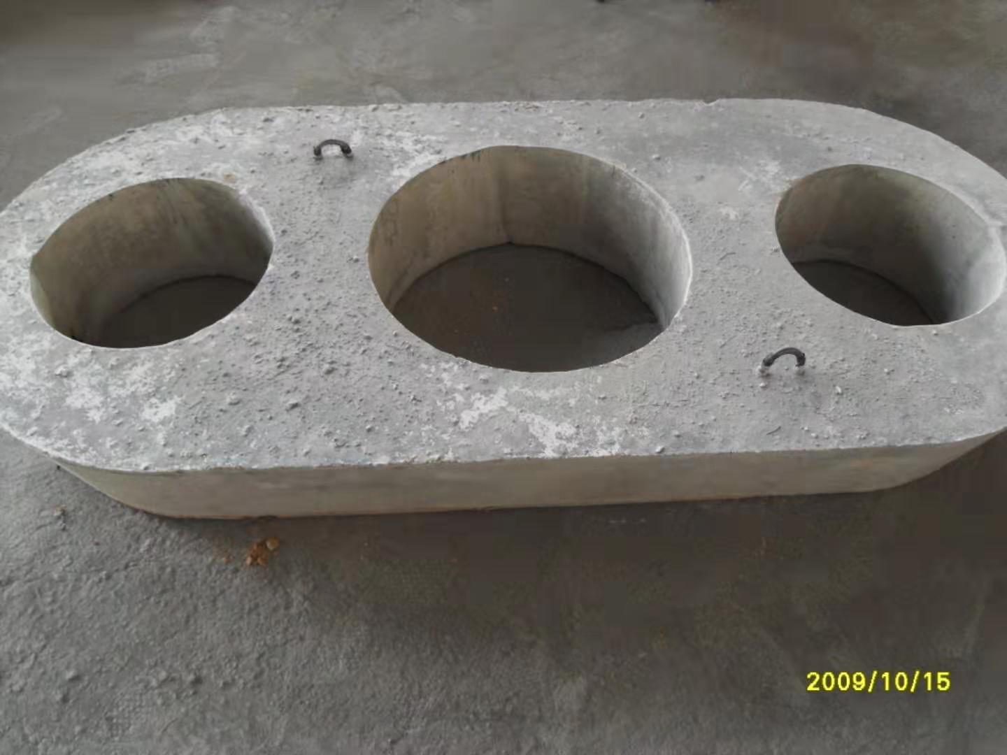 异形砖 烧嘴等各建材行业定制的异形预制件 专业耐材厂家生产座砖1