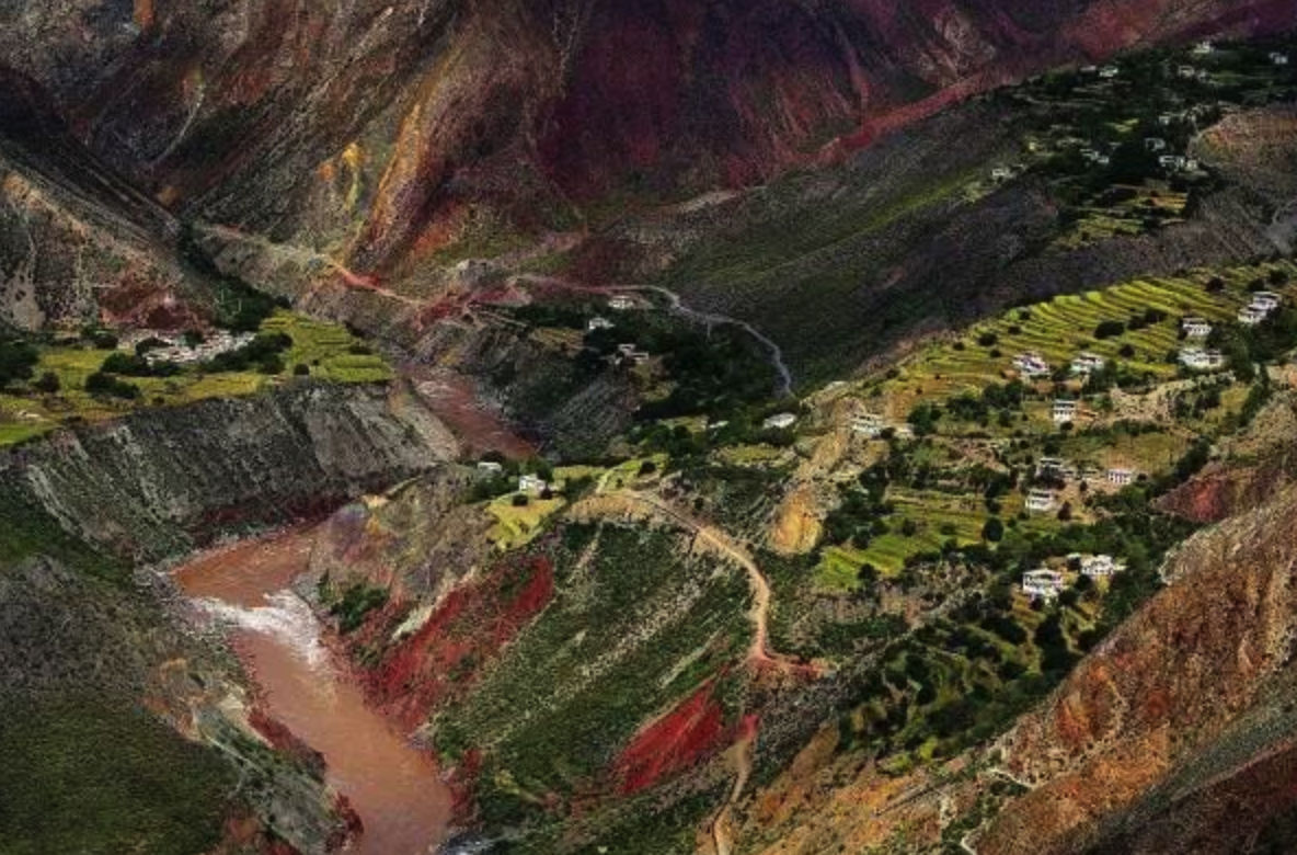 西藏滇藏线旅游定制哪家好 旅游服务 滇藏线虎跳峡1