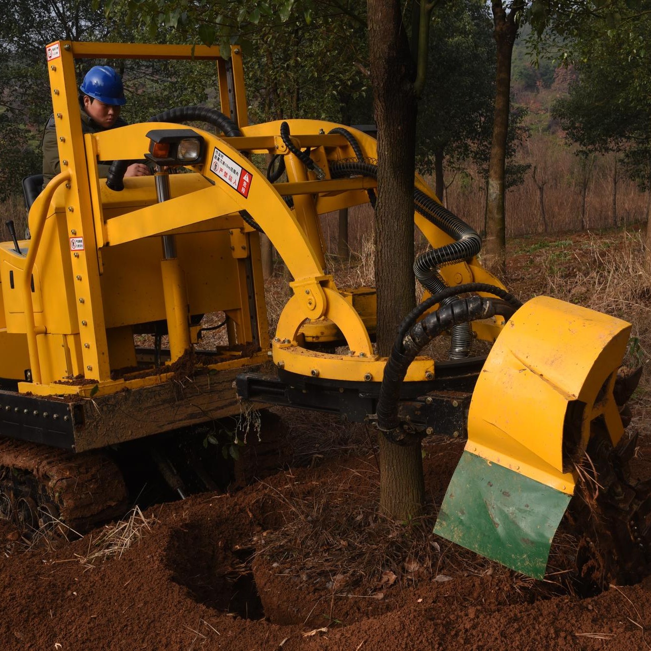 进口好马克挖树机器与国产三普挖树机器区别价格 种植机械7