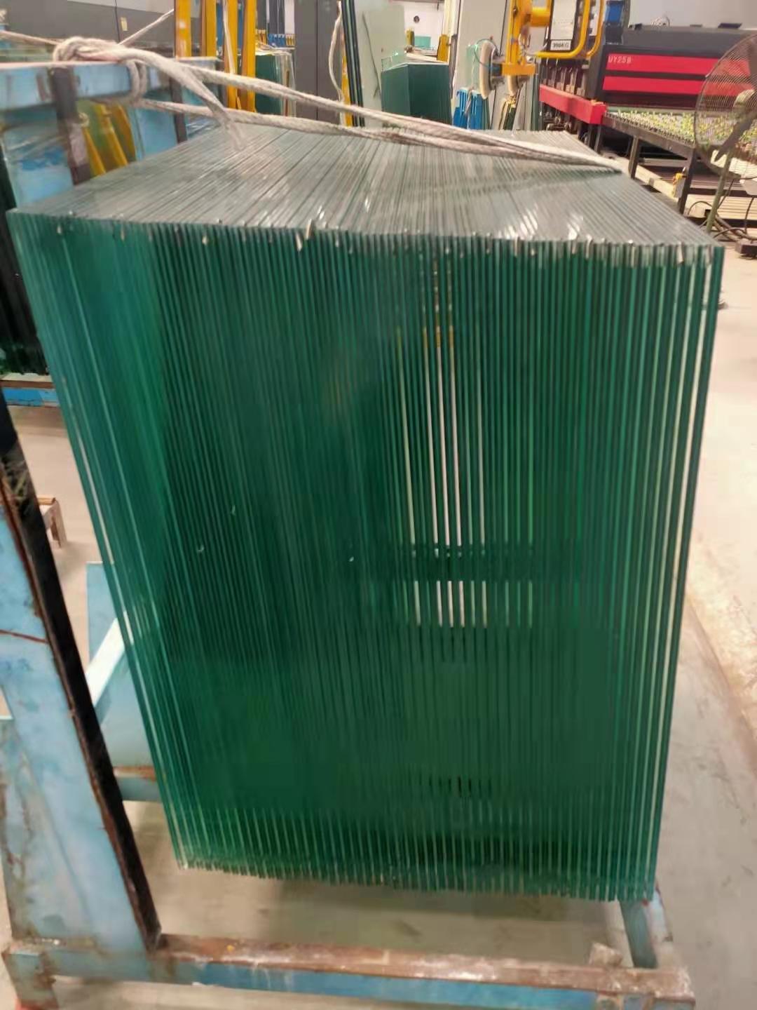 本厂生产信义 各种 LOW-E 蓝玻 防火防弹玻璃 提供安装 玻璃 中空玻璃 钢化玻璃 夹胶玻璃 镀膜玻璃3