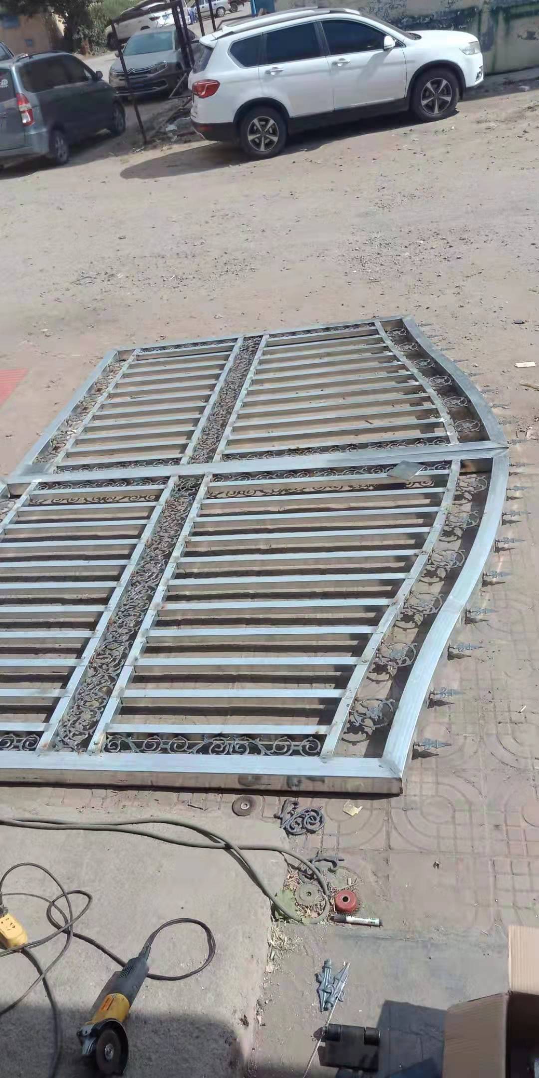 坚固耐用 铝艺护栏 厂家直销 不锈钢护栏 铁艺护栏 建筑护栏9