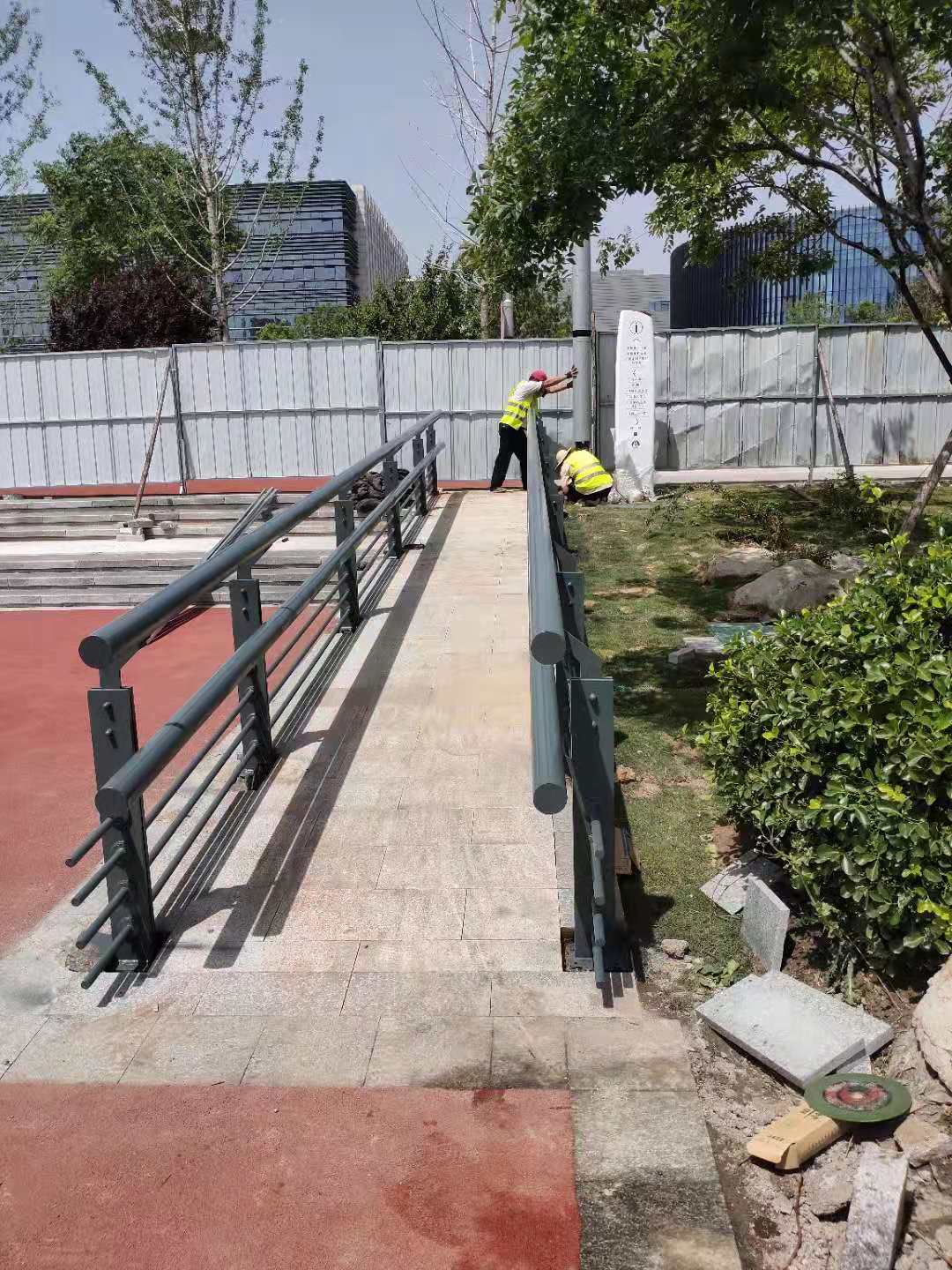 坚固耐用 铝艺护栏 厂家直销 不锈钢护栏 铁艺护栏 建筑护栏2