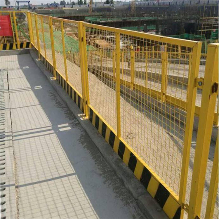 运联现货 工地临时防护围栏 基坑网片护栏 工地专用 可移动6