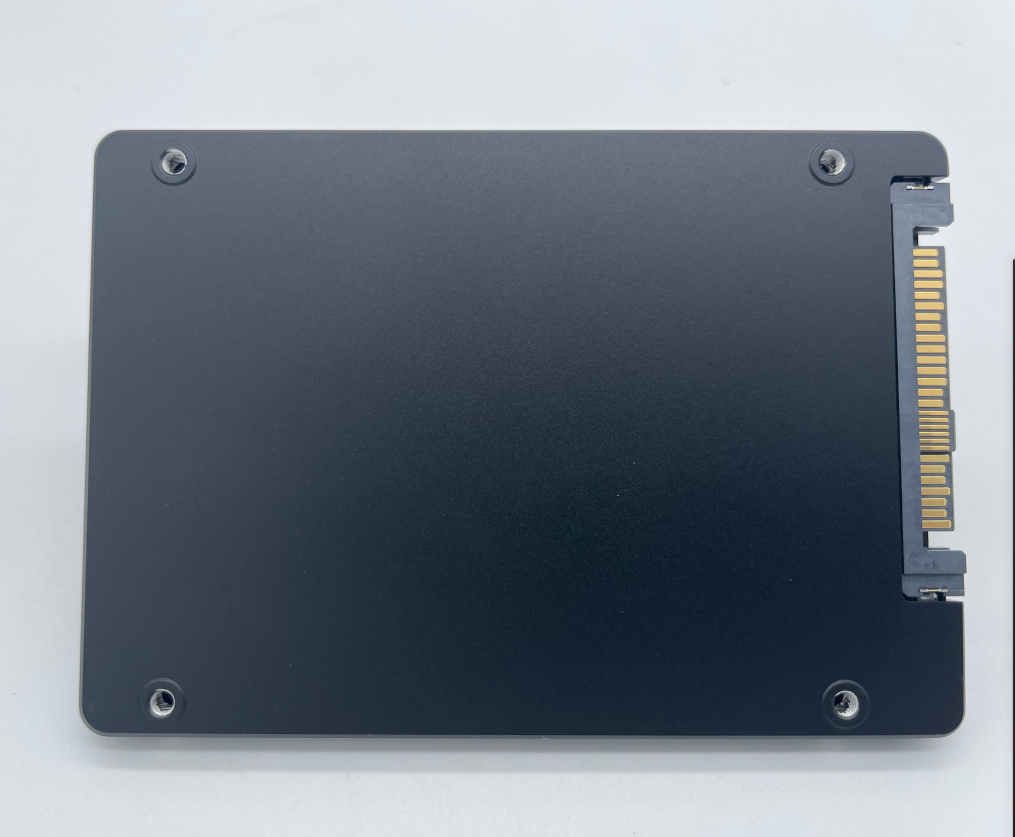 三星2.5寸 SATASM883 系列MZ7KH3T8HALS-00005企业级固态硬盘 3.84T1
