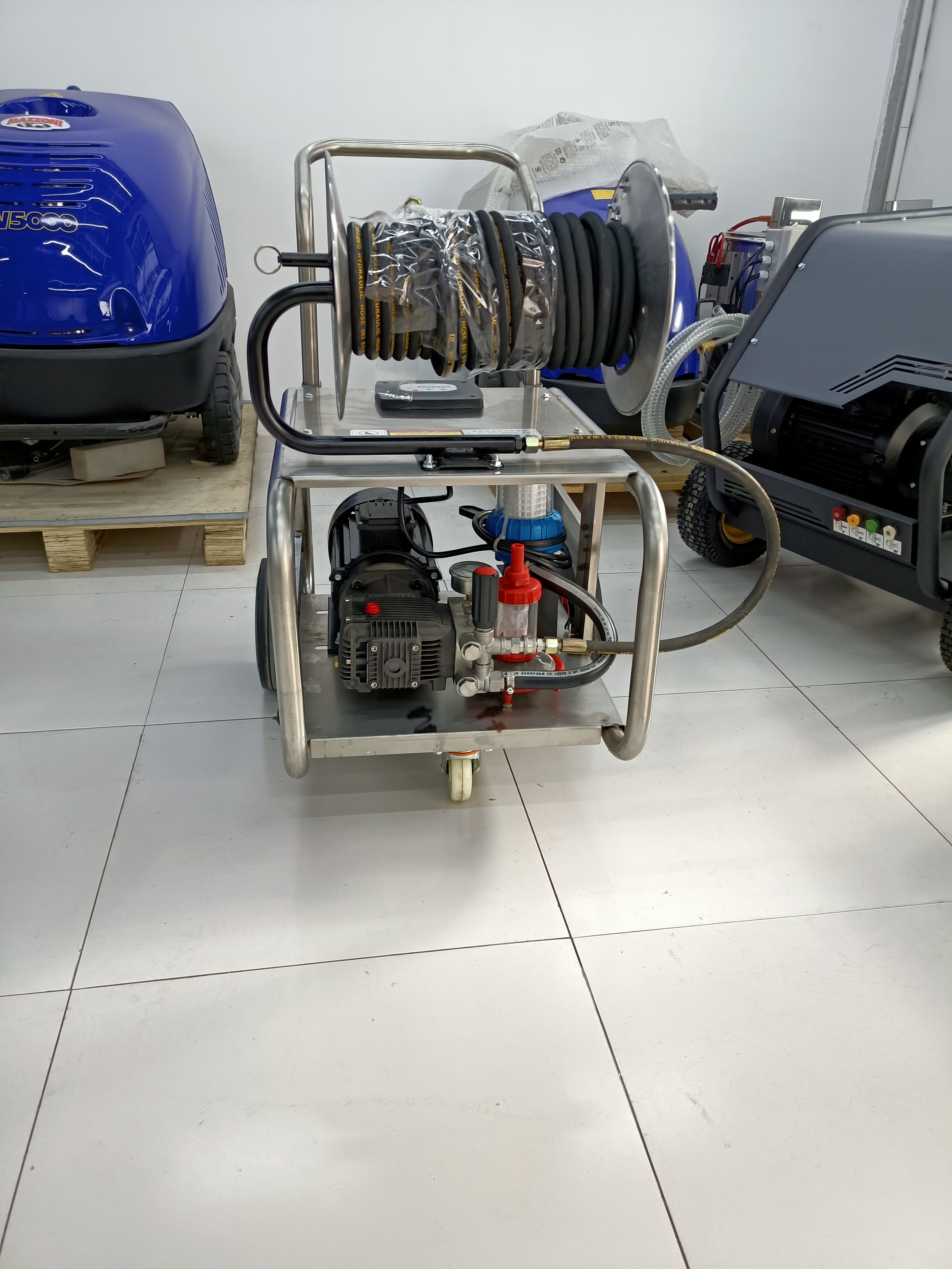 高压水流清洗机 不锈钢泵头耐腐蚀养殖场用YLJ-1216T41