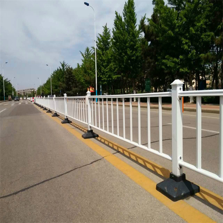 现货可定制的道路市政护栏 路广 城市市政围栏围挡2