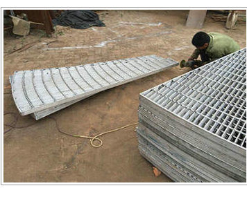 楼梯踏步板 平台钢格板 供应铝板钢格板 奥天 厂家直销 欢迎选购1