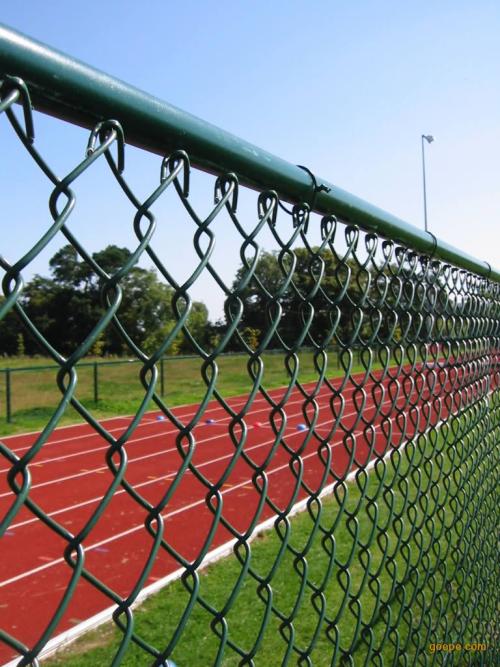 双边丝喷塑围栏镀锌桃型柱护栏网持美铁路防抛护栏网4