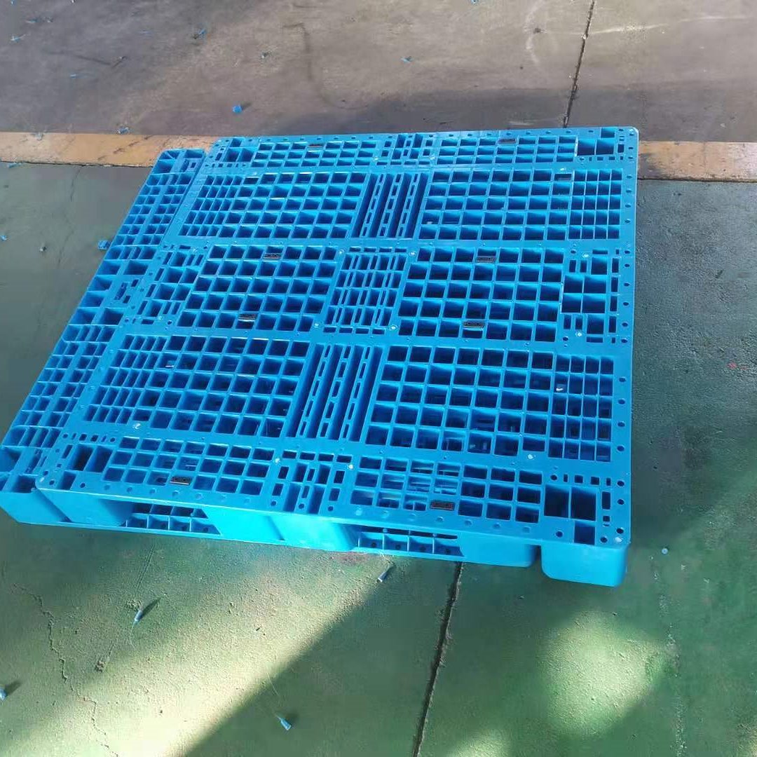 塑料托盘厂家供应西宁塑料托盘 超市垫仓板 九脚网格塑料托盘