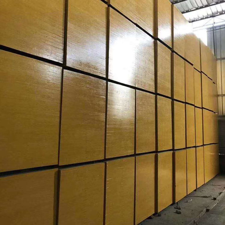 夹心彩色覆膜板梁板工程板胶合板 木板材 红板建筑模板桉木板心1